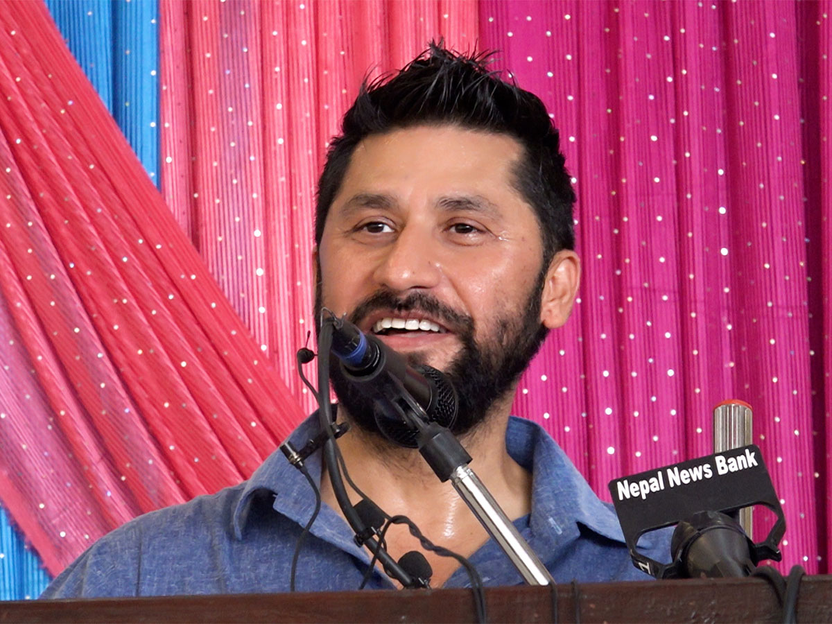 संयमित र मर्यादित भएर आचोलना गर्दिनुहोस्, सच्चिन तयार छौँ : सभापति लामिछाने